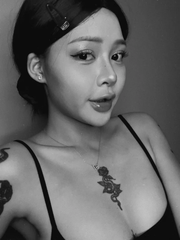 rosiiiii_2101 Hồng Nhung แฟชั่นสาวเวียดนาม